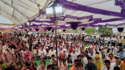 सीहोर नगर: ग्राम सेमरा दांगी में 21 कुंडीय महायज्ञ श्री राम कथा का हुआ समापन, नगर पालिका अध्यक्ष रहे मौजूद