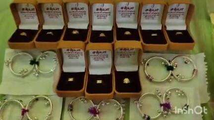 திருப்பூர் தெற்கு: முன்னாள் முதல்வர் பிறந்த நாளை முன்னிட்டு அதிமுக சார்பில் அரசு மருத்துவக் கல்லூரி மருத்துவமனையில் பிறந்த குழந்தைகளுக்கு தங்க மோதிரம் வழங்கப்பட்டது