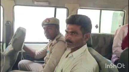 कायमगंज: थाना कम्पिल पुलिस और एसओजी टीम ने भारी मात्रा में अवैध शस्त्र फैक्ट्री के साथ एक अभियुक्त को गिरफ्तार किया