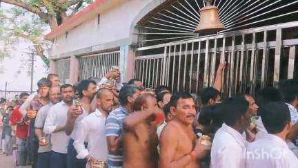 मखदुमपुर: बुद्ध पूर्णिमा पर बाबा सिद्धनाथ मंदिर में 15,000 श्रद्धालुओं ने किया जलाभिषेक