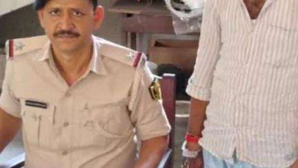 बोध गया: बोधगया के मगध विश्वविद्यालय थाना पुलिस ने सोशल मीडिया पर हथियार लहराने वाले एक अभियुक्त को गिरफ्तार कर जेल भेजा