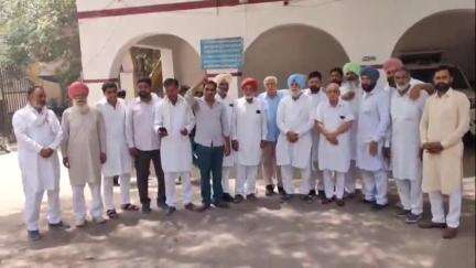 संयुक्त किसान मोर्चा ने 12 सूत्री मांगों को लेकर जिला कलेक्टर को सौंपा ज्ञापन