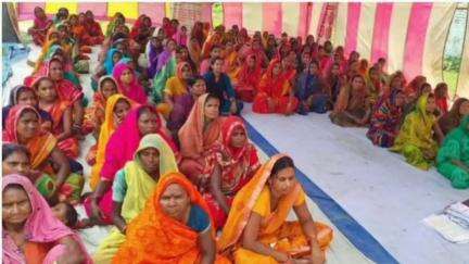 बनमा इटहरी: रायपुरा में महिला संवाद कार्यक्रम का आयोजन, महिलाओं ने उठाईं अपनी समस्याएं