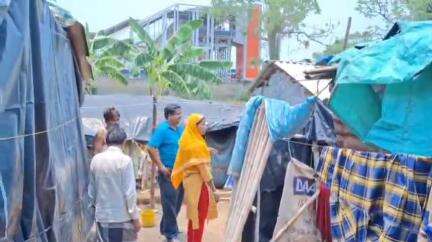মেদিনীপুর: "পুনর্বাসন ছাড়া উচ্ছেদ করতে দেব না রেলওয়েতে ভূঁইয়া পাড়ায়"-মেদিনীপুরে জানালেন মহিলা তৃণমূলের সহ-সভাপতি