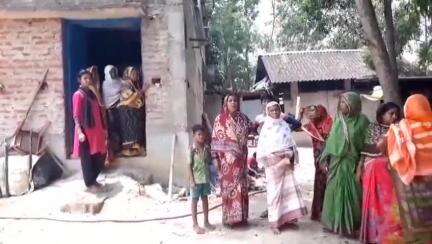 কেশপুর: " তিনটে জীবন শেষ হয়ে গেল"-কেশপুরে আক্ষেপ মৃতা নাসরিনের শাশুড়ির