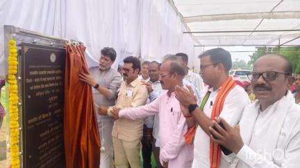 जगदलपुर: विधायक किरण देव एवं महापौर ने शासकीय काकतीय स्नाकोत्तर महाविद्यालय में करोड़ों रुपए के विकास कार्यों का किया भूमि पूजन