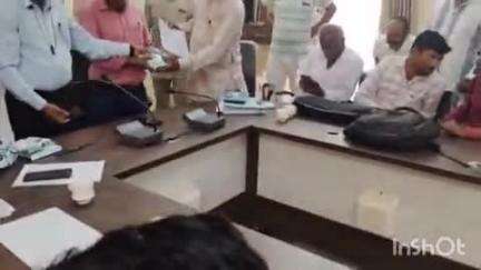 पोकरण: कृषि विज्ञानं केंद्र पोकरण में बकरी एवं भेड़ पालक विषयक सात दिवसीय प्रशिक्षण का समापन, प्रमाण पत्र का वितरण