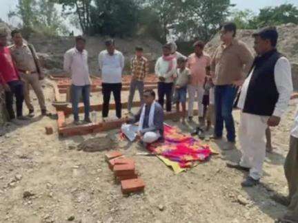 फतेेहपुर: बसंतपुर मंझारा में 40 लाख की लागत से बनेगा पुल, विधायक फरीद महफूज किदवई ने किया भूमि पूजन