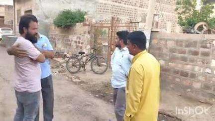 पोकरण: वार्ड 5 और 6 में पेयजल संकट, जलदाय विभाग के कनिष्ठ अभियंता ने विभिन्न गली मोहल्लों में सप्लाई की जानकारी दी