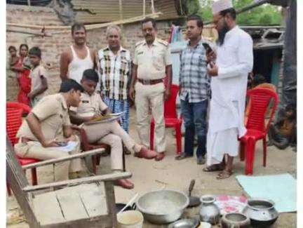 बहादुरगंज: बहादुरगंज थाना पुलिस ने अपहरण और दुष्कर्म मामले में फरार आरोपी के घर की की कुर्की जब्ती
