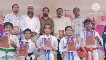 కదిరి పట్టణంలో కరాటే లోగోను ఆవిష్కరించిన కరాటే మాస్టర్లు, విద్యార్థులు
