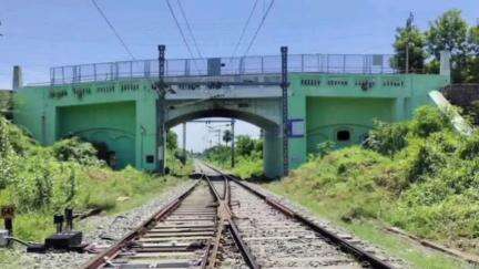 திருச்சி: மலைக்கோட்டை ரயில்வே மேம்பாலத்தை இடிக்கும் பணி நாளை தொடக்கம்