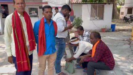 चायल: धारूपुर और हसनपुर गांव के बीच ओवरलोड बालू लदे डंपर की टक्कर से बाइक सवार महिला की हुई मौत व महिला का पति हुआ गंभीर घायल