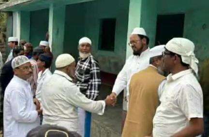 ठाकुरगंज: विधायक सऊद आलम ने पेटभरी क्षेत्र का किया दौरा, स्थानीय लोगों से की मुलाकात