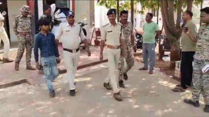 मझगवां: बरौंधा पुलिस ने ग्राम बकोट में वृद्ध महिला की कुल्हाड़ी मारकर हत्या करने और बेटे को घायल करने वाले आरोपी को गिरफ्तार किया