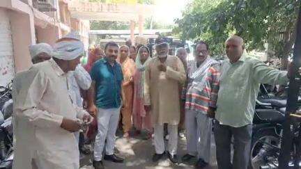 रोहतक: रोहतक की अंबेडकर कालोनी में पिछले 10-12 सालों से पानी की समस्या से जूझ रहे लोग,अधिकारियों के काट रहे चक्कर #jansamasya