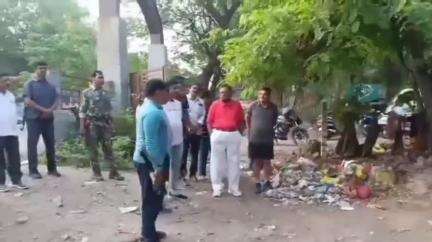 బెల్లంపల్లి: బెల్లంపల్లి పట్టణంలోని రైతు బజార్ మార్కెట్ ఏరియా లను పరిశీలించిన ఎమ్మెల్యే గడ్డం వినోద్