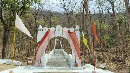 राजनगर: स्वर्गेश्वर धाम मंदिर में हुई चोरी, पन्ना टाइगर रिजर्व की सुरक्षा व्यवस्था पर खड़े हुए सवाल