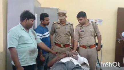 धामपुर: नहटौर क्षेत्र के गांव फुलसंदा खाकम में गुलदार ने किसान पर हमला कर किया घायल, सीएचसी में कराया गया भर्ती