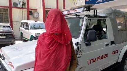गोवर्धन: बरसाना में जेठ पर छेड़छाड़ और बदनियती से पकड़ने का आरोप