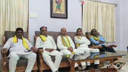 बैकुंठपुर: गोंडवाना गणतंत्र पार्टी के राष्ट्रीय अध्यक्ष तूलेश्वर सिंह मरकाम बैकुंठपुर पहुंचे