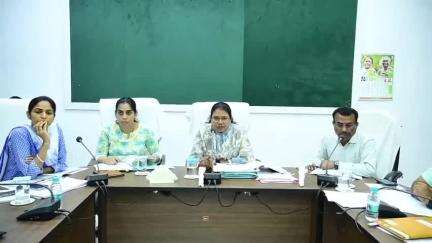मरवाही: जीपीएम अरपा सभाकक्ष में पीएम आवासों की तीसरी किश्त जारी करने और आवास मित्रों के मानदेय भुगतान के निर्देश