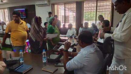 किरनापुर: नगर मुख्यालय में पीड़ित को मुख्यमंत्री स्वेच्छानुदान दिलवाने के लिए एडीएम ने सीएमएचओ को निर्देश दिए