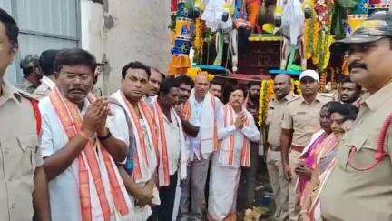 నెల్లూరులో వైభవంగా శ్రీ వేదగిరి లక్ష్మీ నరసింహ స్వామి రథోత్సవం