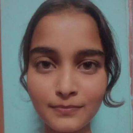 बांसी: बांसी में सेंट जेवियर्स के बच्चों ने हाई स्कूल सीबीएसई बोर्ड परीक्षा में लहराया परचम, काजल को मिले 92% अंक