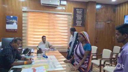 कलेक्टर जनदर्शन में उमड़ी फरियादियों की भीड़, एक सप्ताह में समाधान का दिया आश्वासन