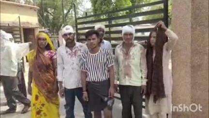 कायमगंज: गांव दनियापुर हीरामन में दबंगों ने 6 लोगों को लाठी-डंडों से पीटकर किया घायल, थाने में नहीं हुई सुनवाई, एसपी से की शिकायत