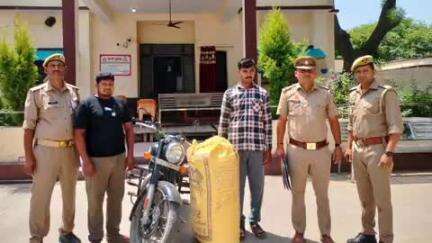 आंवला: आंवला में डोडा पोस्त के साथ 2 गिरफ्तार, 25 किलो से ज्यादा नशीला पदार्थ, बुलेट बाइक और मोबाइल बरामद