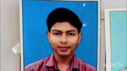 भवनाथपुर: सेल डीएवी भवनाथपुर के छात्रों ने 12वीं बोर्ड में शानदार प्रदर्शन किया, राहुल और कृष्ण बने टॉपर