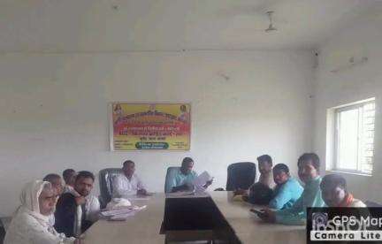 नवा बाज़ार: नावा बाजार प्रखंड कार्यालय में केसीसी के लिए विशेष शिविर का आयोजन