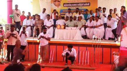 திருப்பத்தூர்: அரளிகோட்டையில்  சிலம்பம், யோகா, தற்காப்பு கலை பயிற்சி அமைச்சர் பங்கேற்பு