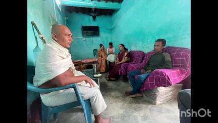 अरवल: जिंनपुरा गांव में नगर परिषद अध्यक्ष ने मृतक के परिजनों से मुलाकात की