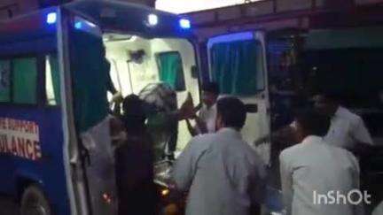 हाथरस: एनएच 93 गांव एवरनपुर के पास तेज गति फोर व्हीलर गाड़ी ने बाइक में मारी टक्कर, दो महिलाओं की मौत, एक गंभीर घायल