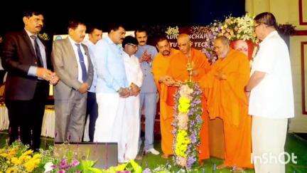 ಚಿಕ್ಕಮಗಳೂರು: ಪದವೀಧರರು ಸ್ವತಂತ್ರ್ಯವಾಗಿ ಬದುಕುವುದನ್ನು ಕಲಿಯಿರಿ: ನಗರದಲ್ಲಿ ನಿರ್ಮಲನಂದನಾಥ ಸ್ವಾಮೀಜಿ