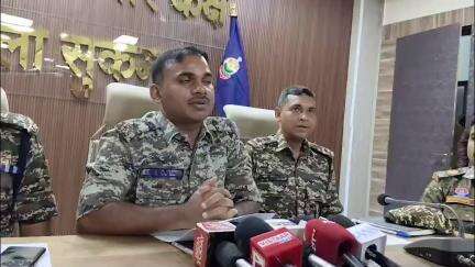 14 Maoists, Including 5 Women, Surrender in Chhattisgarh's Sukma; ₹16 Lakh Bounty Among Them