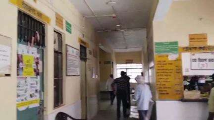 जखनिया: जाखनिया के खेमपुर मंदिर के पास दूध विक्रेता पर नकाबपोश युवकों ने किया जानलेवा हमला, लाठी-डंडे से पीटकर किया लहूलुहान