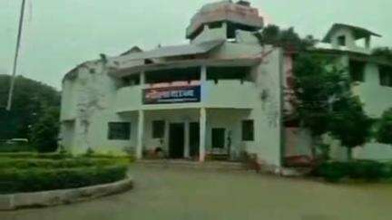 गोला: सोसोकला में महिला की संदिग्ध मौत, पंचायत जनप्रतिनिधियों ने लिया जायजा