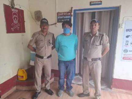 कर्णप्रयाग: कोतवाली कर्णप्रयाग पुलिस ने एक वारंटी को किया गिरफ्तार