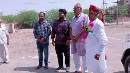सिवाना: विधायक ने अर्जियाना गांव में आयोजित सेवानिवृत्ति कार्यक्रम में शिरकत कर शुभकामनाएं दी
