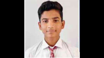 प्रतापपुर: प्रीमियर अकादमी प्रतापपुर के बच्चों ने सीबीएसई 10वीं बोर्ड परीक्षा में शत-प्रतिशत परिणाम हासिल किया