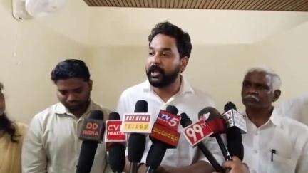 కోనసీమ రైల్వే లైన్ నిర్వాసితులను పూర్తిగా ఆదుకుంటాం: ముమ్మిడివరం లో ఎంపీ హరీష్ మాధుర్