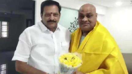 కావలి: మంత్రి అచ్చన్నతో భేటీ అయిన ఏపీ అగ్రో ఇండస్ట్రీస్ డెవలప్మెంట్ కార్పొరేషన్ లిమిటెడ్ చైర్మన్ మాలేపాటి