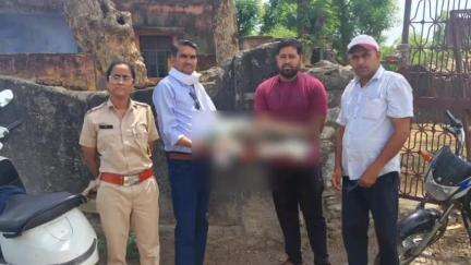 भिनाय: जूनिया में करंट लगने से राष्ट्रीय पक्षी मोर की हुई मौत, वन विभाग की टीम ने किया रेस्क्यू