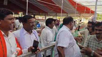 अंबिकापुर: अंबिकापुर में आयोजित मोर आवास मोर अधिकार कार्यक्रम में अंबिकापुर विधायक के बड़े भाई का अज्ञात पॉकेटमार ने किया पैसा पार