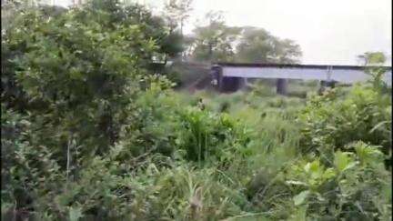 ডেবরা: সুন্দরপুর থেকে হাউর যাওয়ার রাস্তায় কাঠের পুলের বেহাল দশা,খতিয়ে দেখার আশ্বাস বিডিওর 
# jansamasya