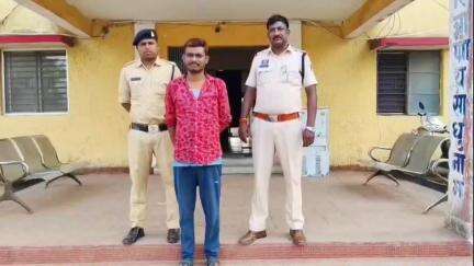 अकलतरा: अकलतरा पुलिस ने शराब के नशे में धुत्त 2 बदमाशों द्वारा युवक पर चाकू से हमले में 1 आरोपी को गिरफ्तार, दूसरा फरार